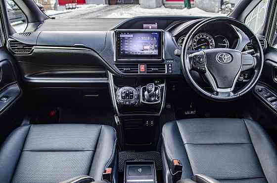 Продам Toyota Esquire Новосибирск