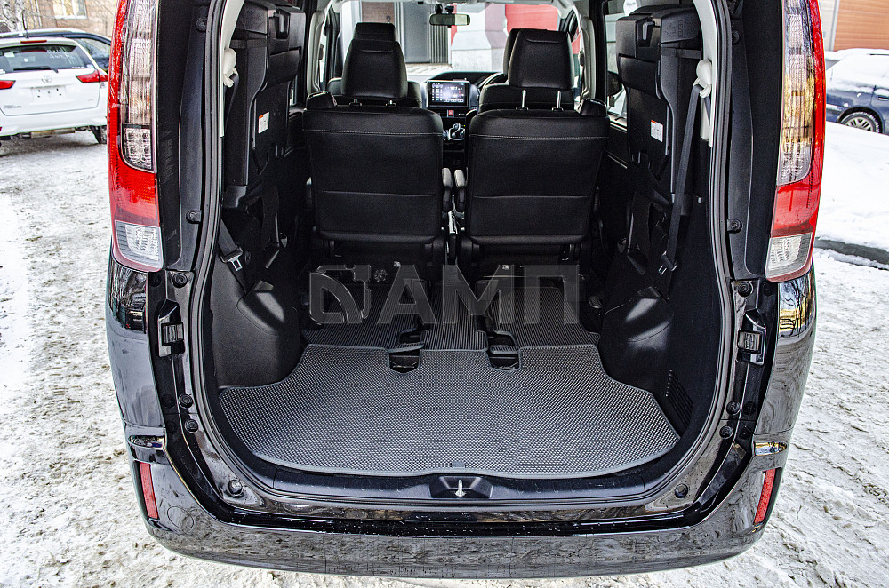 Продам Toyota Esquire Новосибирск - изображение 5