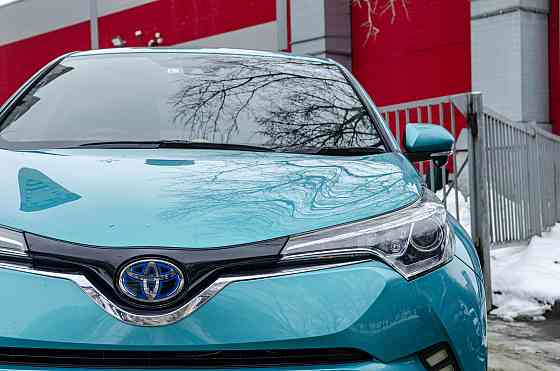 Продам Toyota C-HR Новосибирск
