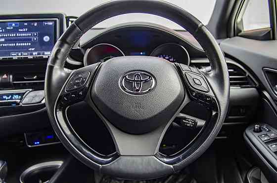 Продам Toyota C-HR Новосибирск