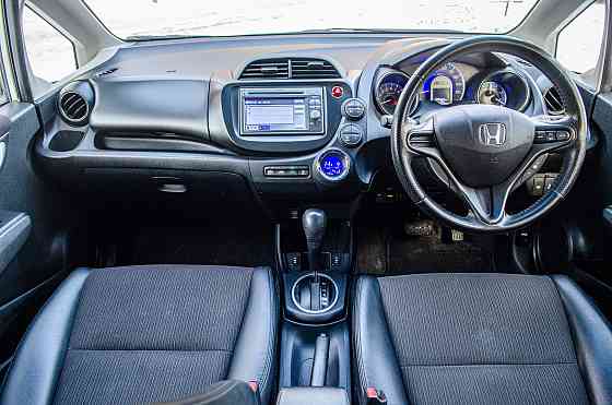 Продам Honda Fit Новосибирск
