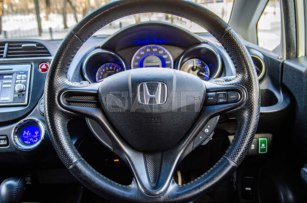 Продам Honda Fit Новосибирск - изображение 7