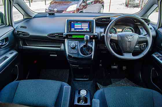 Продам Toyota Wish Новосибирск