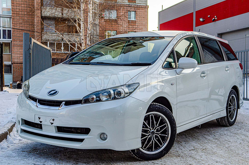 Продам Toyota Wish Новосибирск - изображение 1
