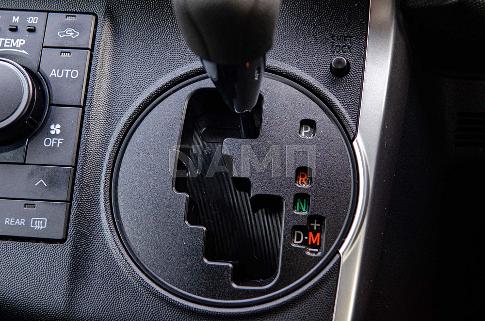 Продам Toyota Wish Новосибирск - изображение 10