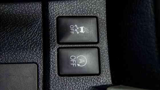 Продам Toyota Corolla Fielder Новосибирск