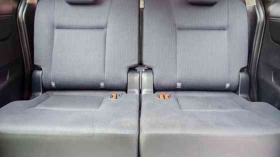 Продам Toyota Sienta Новосибирск