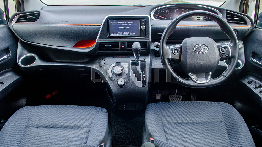 Продам Toyota Sienta Новосибирск - изображение 3