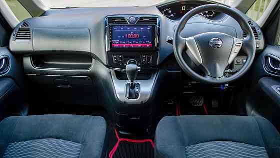 Продам Nissan Serena Новосибирск