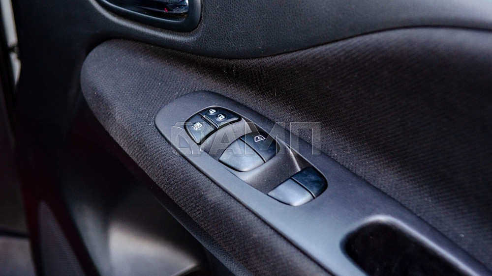 Продам Nissan Serena Новосибирск - изображение 7