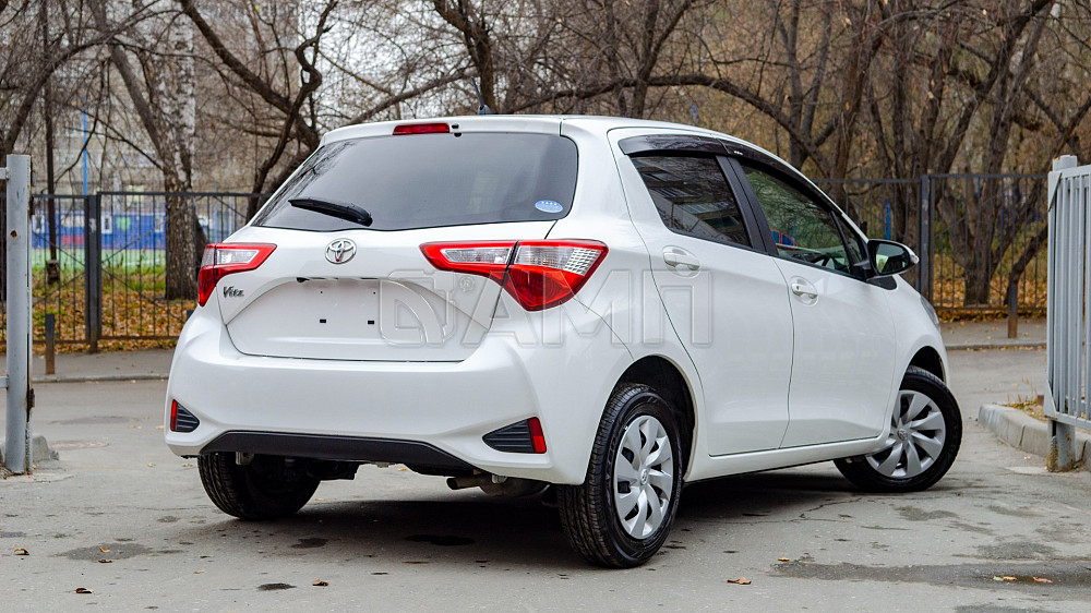 Продам Toyota Vitz Новосибирск - изображение 2