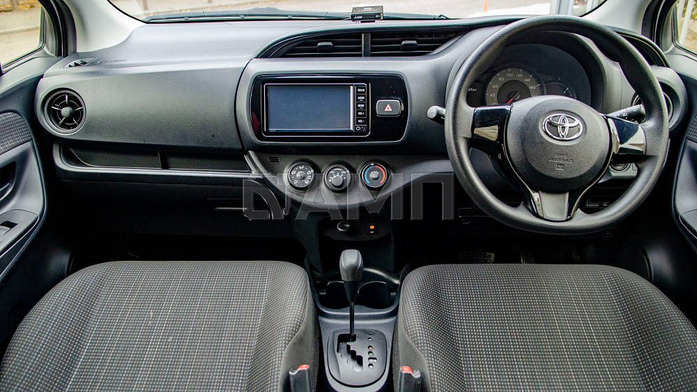 Продам Toyota Vitz Новосибирск - изображение 3