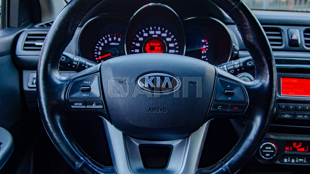 Продам Kia Rio Новосибирск - изображение 9
